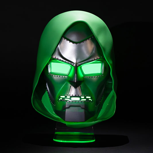Avengers: Doomsday Doctor Doom Mask Light-2
