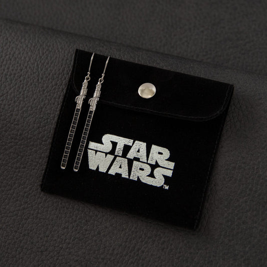 Close-up of Star Wars x RockLove Darksaber earrings featuring black Austrian crystals and black rhodium finish.-3